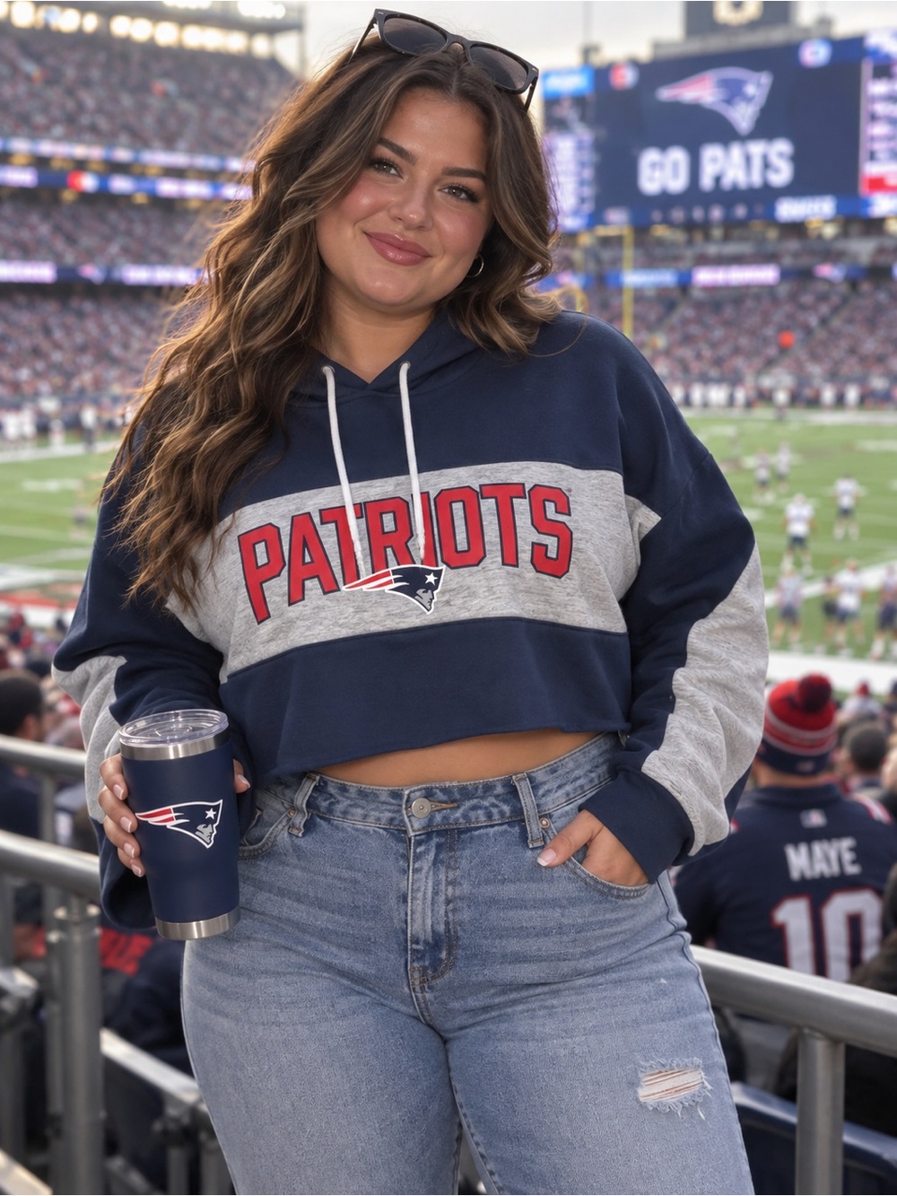 🆕 Fanatics New England Patriots Women’s 3XL Cropped Hoodie NWT NFL